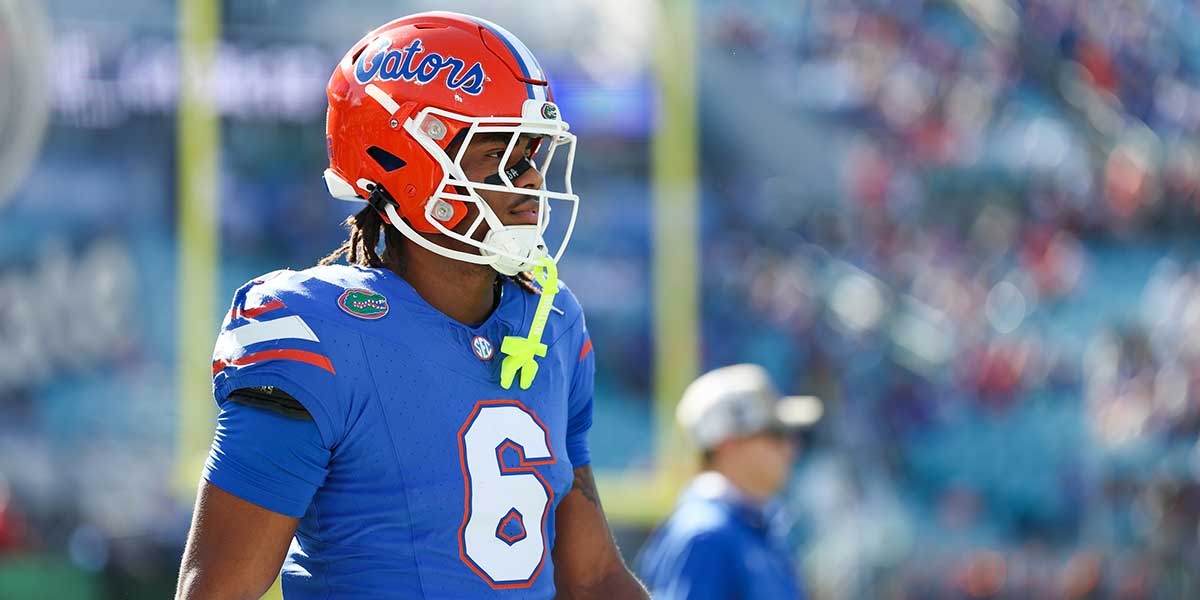 Florida Gators wide receiver Dallas Wilson (6) looks on in the first half against the Georgia Bulldogs at EverBank Stadium.