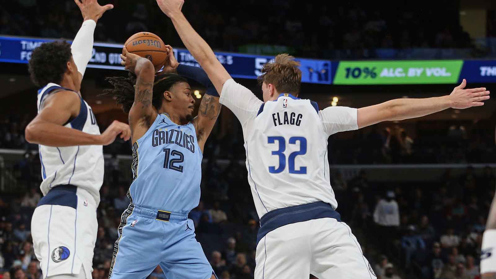 Mavericks fans melting down on social media amid brutal 1st half vs. Grizzlies