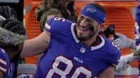 Buffalo Bills tight end Dalton Kincaid is all smiles after scoring a touchdown early in the first quarter against the Kansas City Chiefs at Highmark Stadium in Orchard Park on Nov. 2, 2025.