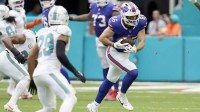 Buffalo Bills tight end Dalton Kincaid (86) runs during the first half against the Miami Dolphins at Hard Rock Stadium