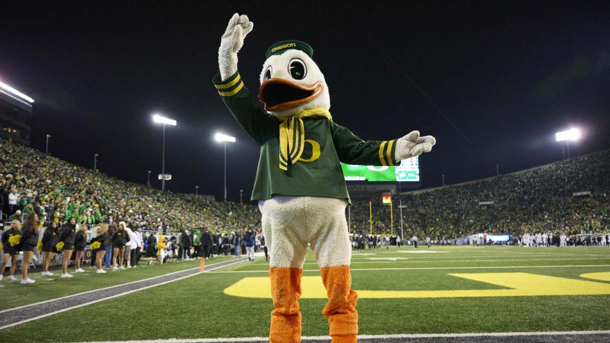 Puddles the Oregon Ducks mascot takes a bow during the second half against the Washington Huskies at Autzen Stadium.