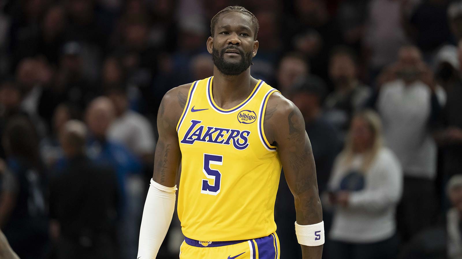 Deandre Ayton, Mark Williams nearly got into fight in heated moment