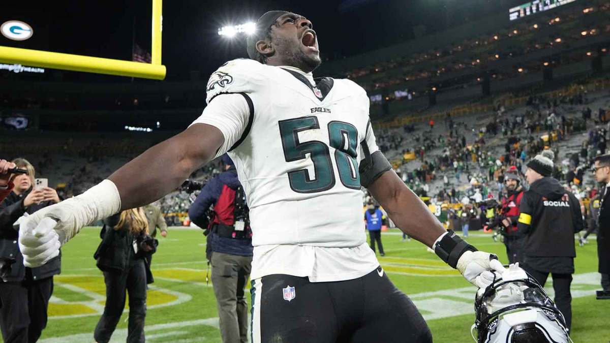 Philadelphia Eagles linebacker Jalyx Hunt (58) leaves the field following a game against the Green Bay Packers at Lambeau Field.