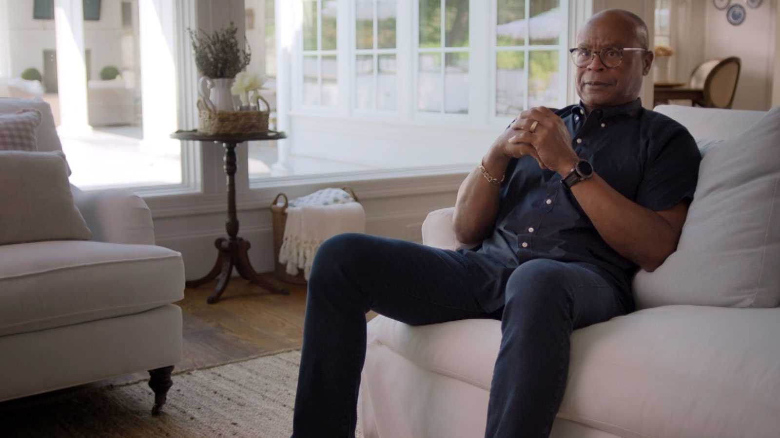 1985 Chicago Bears player Mike Singletary in HBO's The Shuffle documentary.