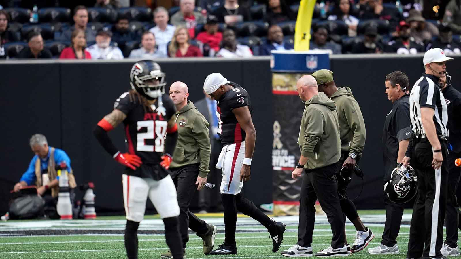 Falcons QB Michael Penix Jr.’s knee injury might be a season-ender