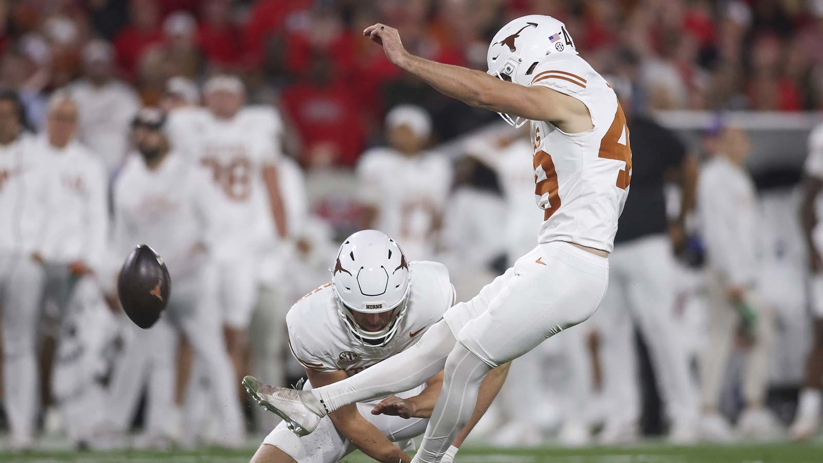 Georgia recovering onside kick attempt has Texas fans down bad