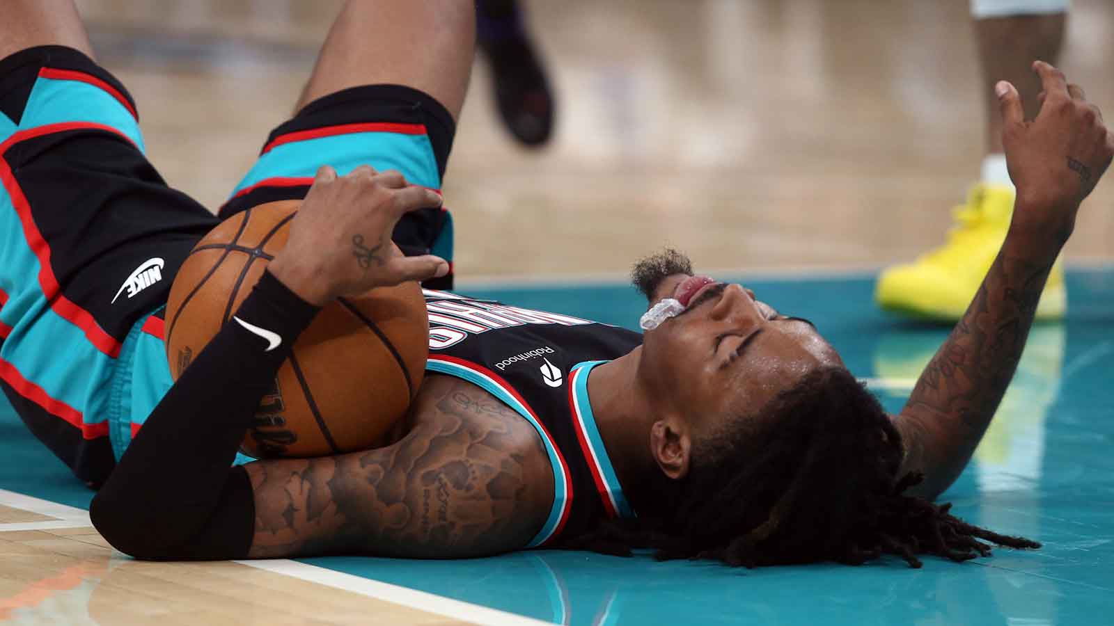 Grizzlies’ Ja Morant gets snippy with media while complaining about refs