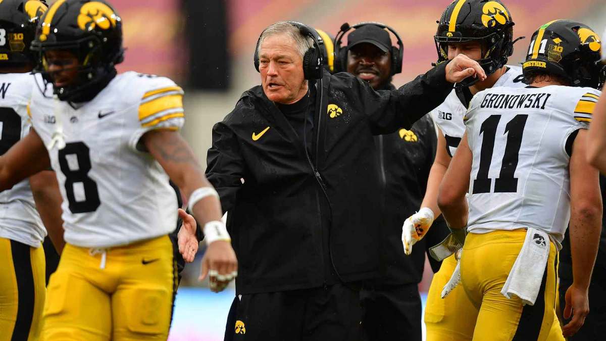 Iowa Hawkeyes head coach Kirk Ferentz during the first half at the Los Angeles Memorial Coliseum.