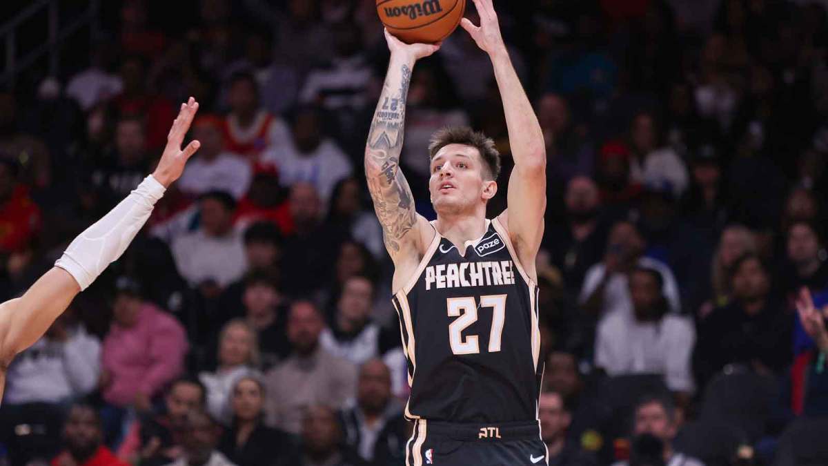 Vit Krejci drills a wild 3-pointer as the Hawks battle the Pistons, but Atlanta still falls short in a tense finish.