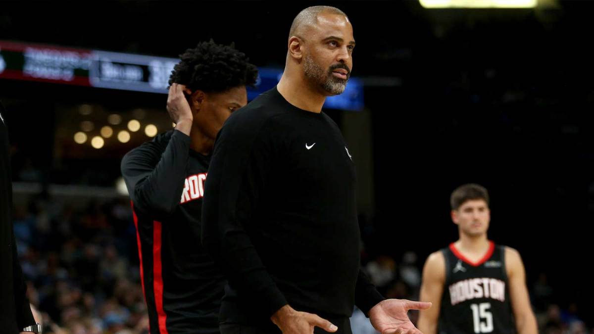 Houston Rockets head coach Ime Udoka reacts during the third quarter against the Memphis Grizzlies at FedExForum.