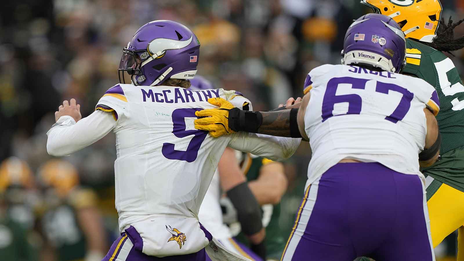 J.J. McCarthy’s bad day gets worse with 2 starting Vikings OL injuries