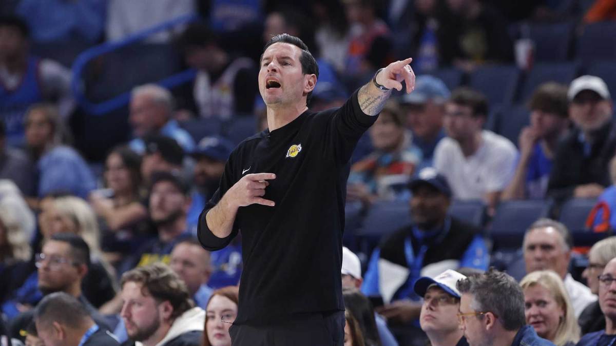 Los Angeles Lakers head coach JJ Redick gestures to his team during a play against the Oklahoma City Thunder during the fourth quarter at Paycom Center.