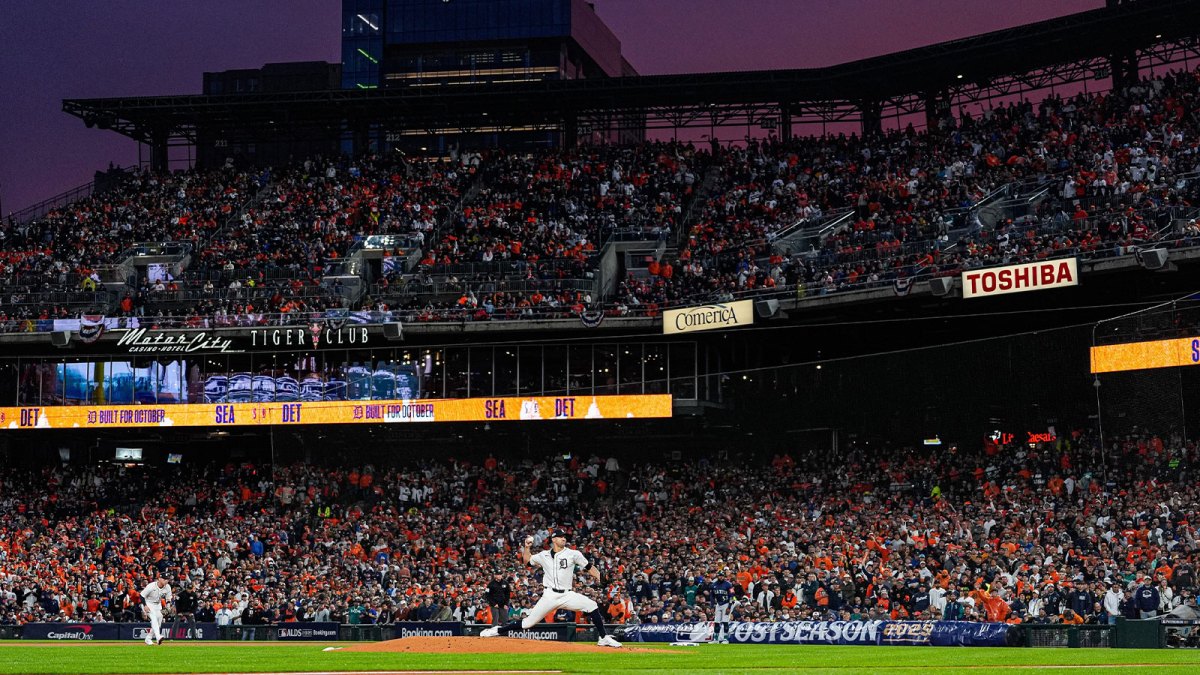 Detroit Tigers pitcher Jack Flaherty (9) throws against Seattle Mariners during the second inning during ALDS Game 3 at Comerica Park in Detroit.