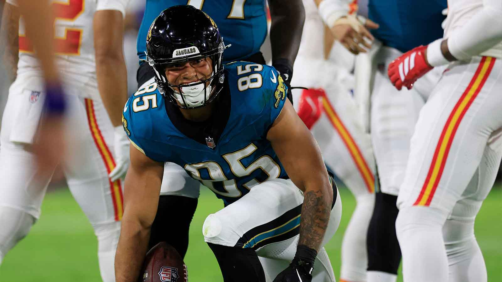 Jaguars make encouraging Brenton Strange injury move