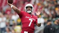 Arizona Cardinals quarterback Jacoby Brissett (7) warms up before they play against the Green Bay Packers at State Farm Stadium.