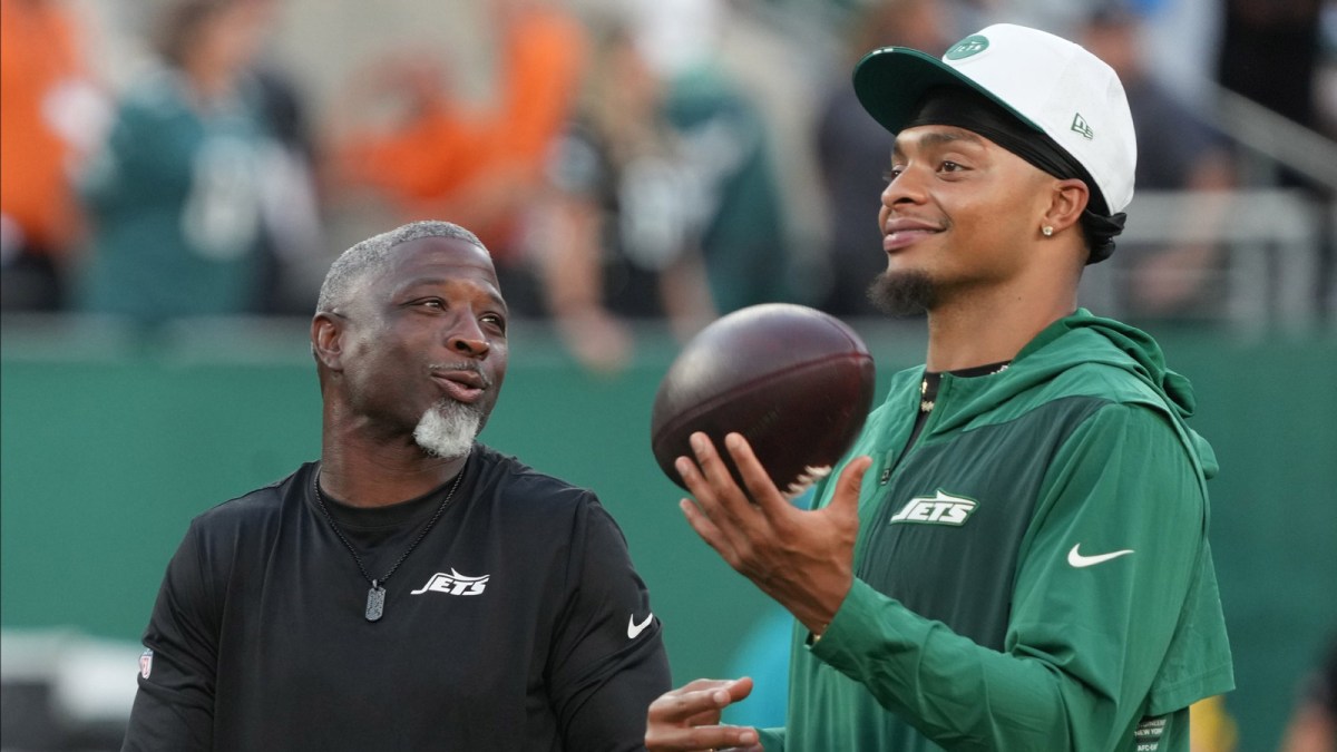 Coach Aaron Glenn and quarterback Justin Fields of the Jets before the game. The Philadelphia Eagles came to MetLife Stadium to play the NY Jets in the final preseason season game.