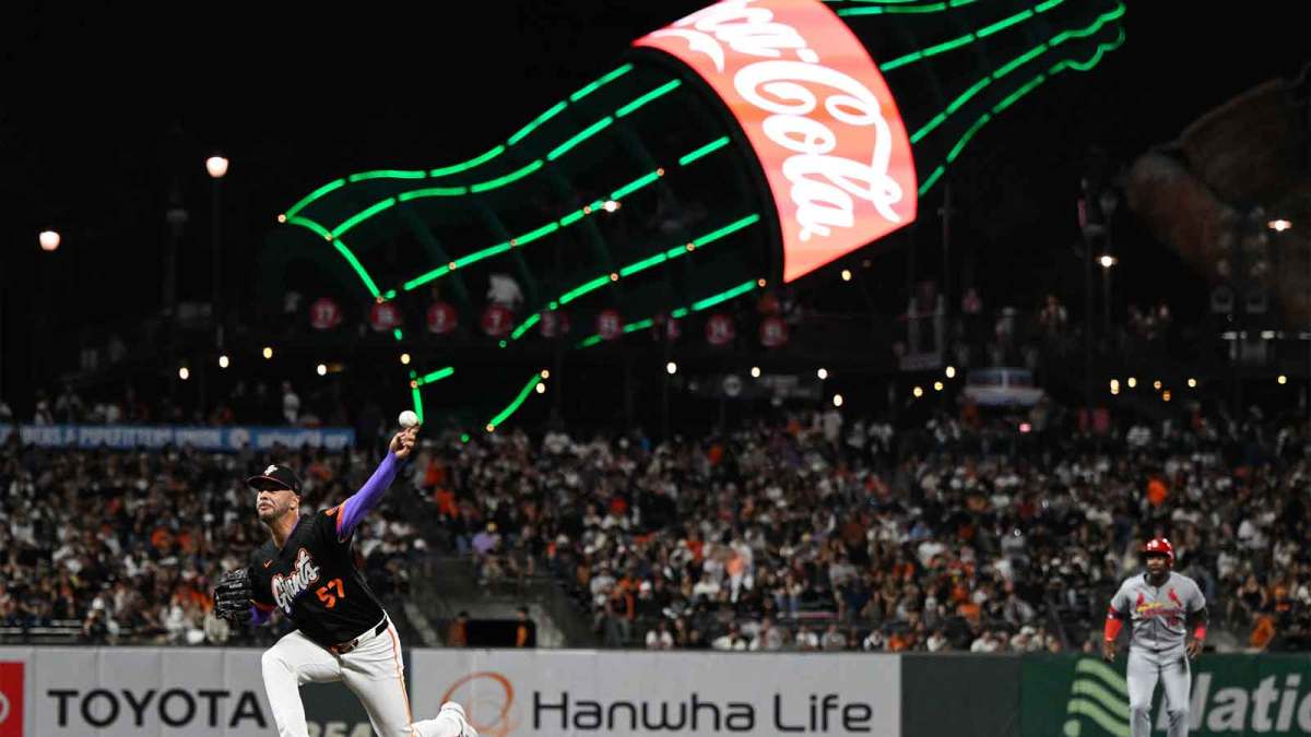 San Francisco Giants pitcher Joey Lucchesi (57) throws against the St. Louis Cardinals during the seventh inning at Oracle Park.