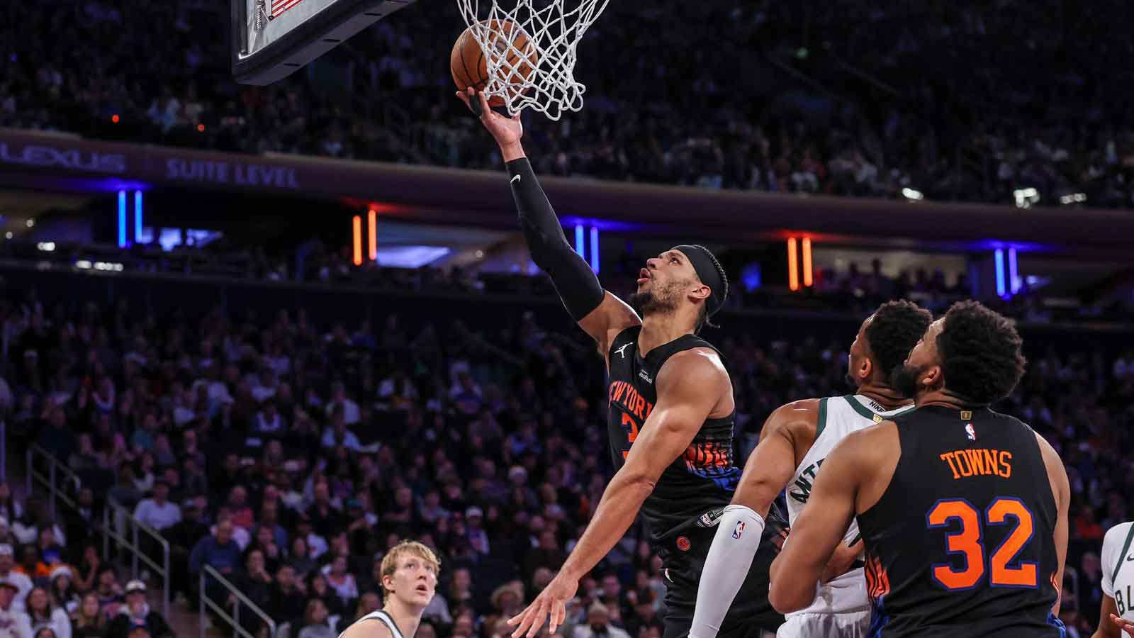 New York Knicks guard Josh Hart (3) goes to the basket against the Milwaukee Bucks during the second half at Madison Square Garden. 