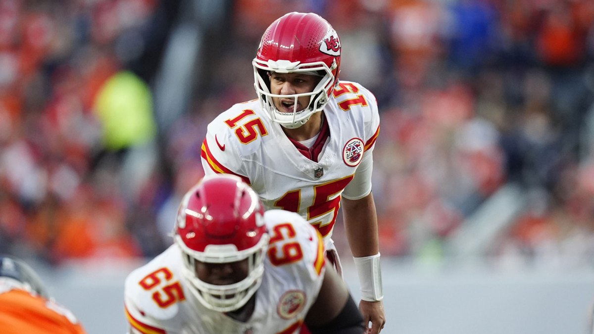 Kansas City Chiefs quarterback Patrick Mahomes (15) calls out from the line of scrimmage in the third quarter against the Denver Broncos at Empower Field at Mile High.