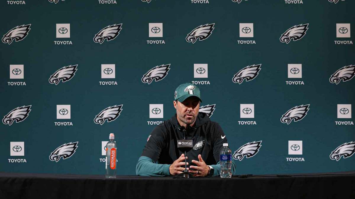 Philadelphia Eagles offensive coordinator Kevin Patullo speaks with the media at NovaCare Complex.