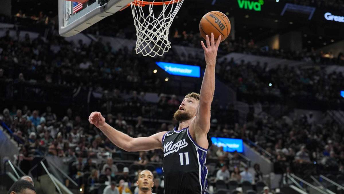 Domantas Sabonis’ meniscus injury adds pressure on the Kings amid reports of frustration with his role under Doug Christie.