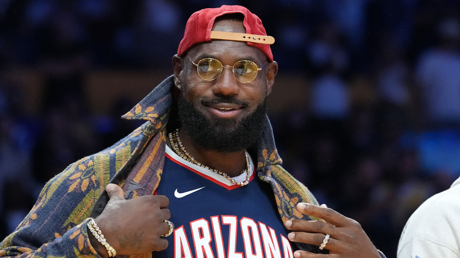 LeBron James gets real on having sciatica