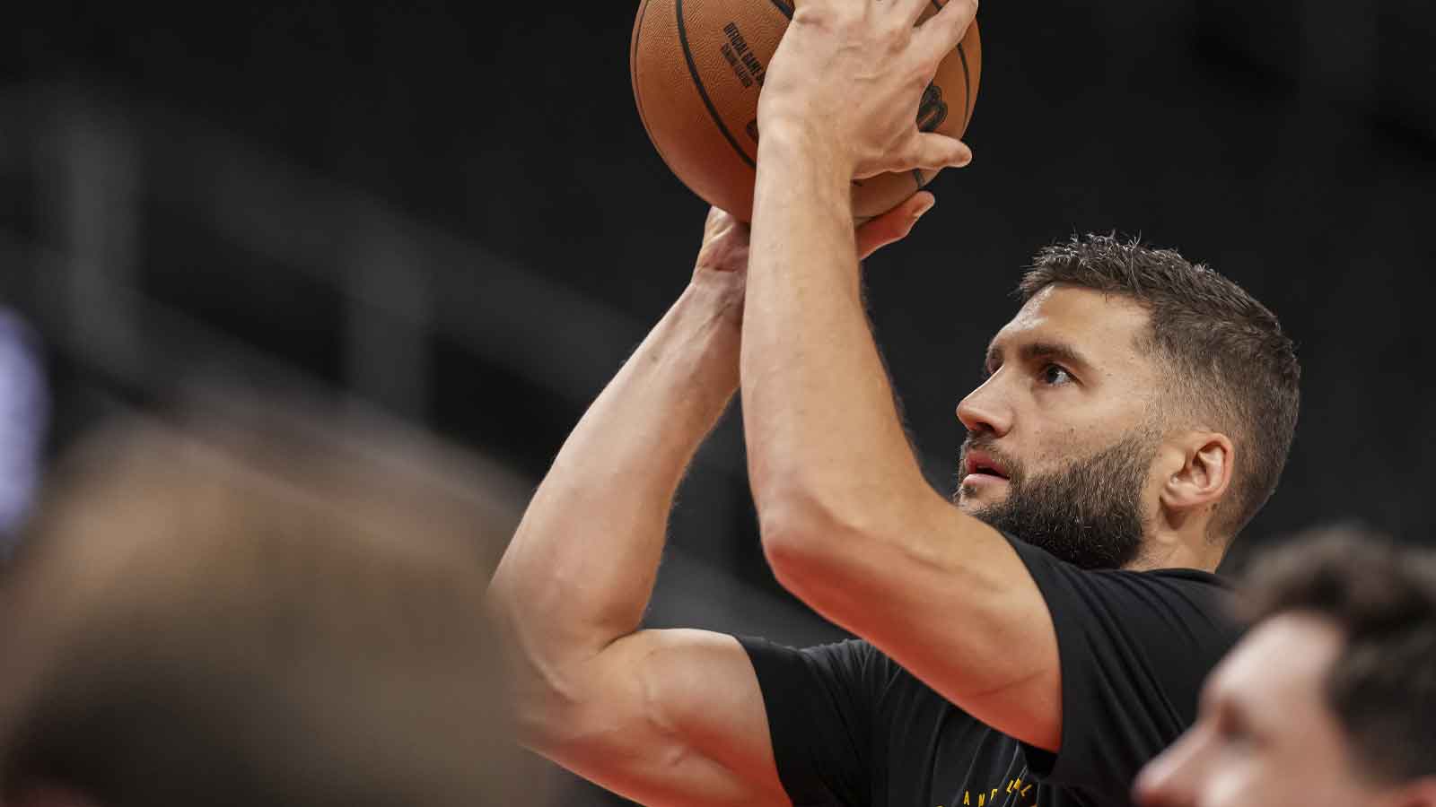 Lakers forward Maxi Kleber (14) warms up on the court prior to the game against the Atlanta Hawks at State Farm Arena