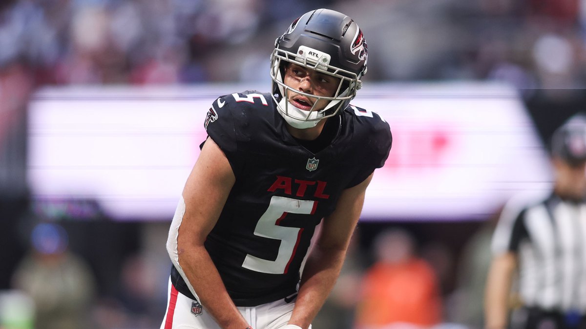 Atlanta Falcons wide receiver Drake London (5) looks on before the start of a play against the Carolina Panthers in the second quarter at Mercedes-Benz Stadium.
