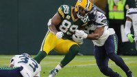 Green Bay Packers tight end Marcedes Lewis (89) makes a reception for a short gain during the second quarter of their game Sunday, November 14, 2021 at Lambeau Field in Green Bay, Wis. The Green Bay Packers beat the Seattle Seahawks 17-0. Packers15 15