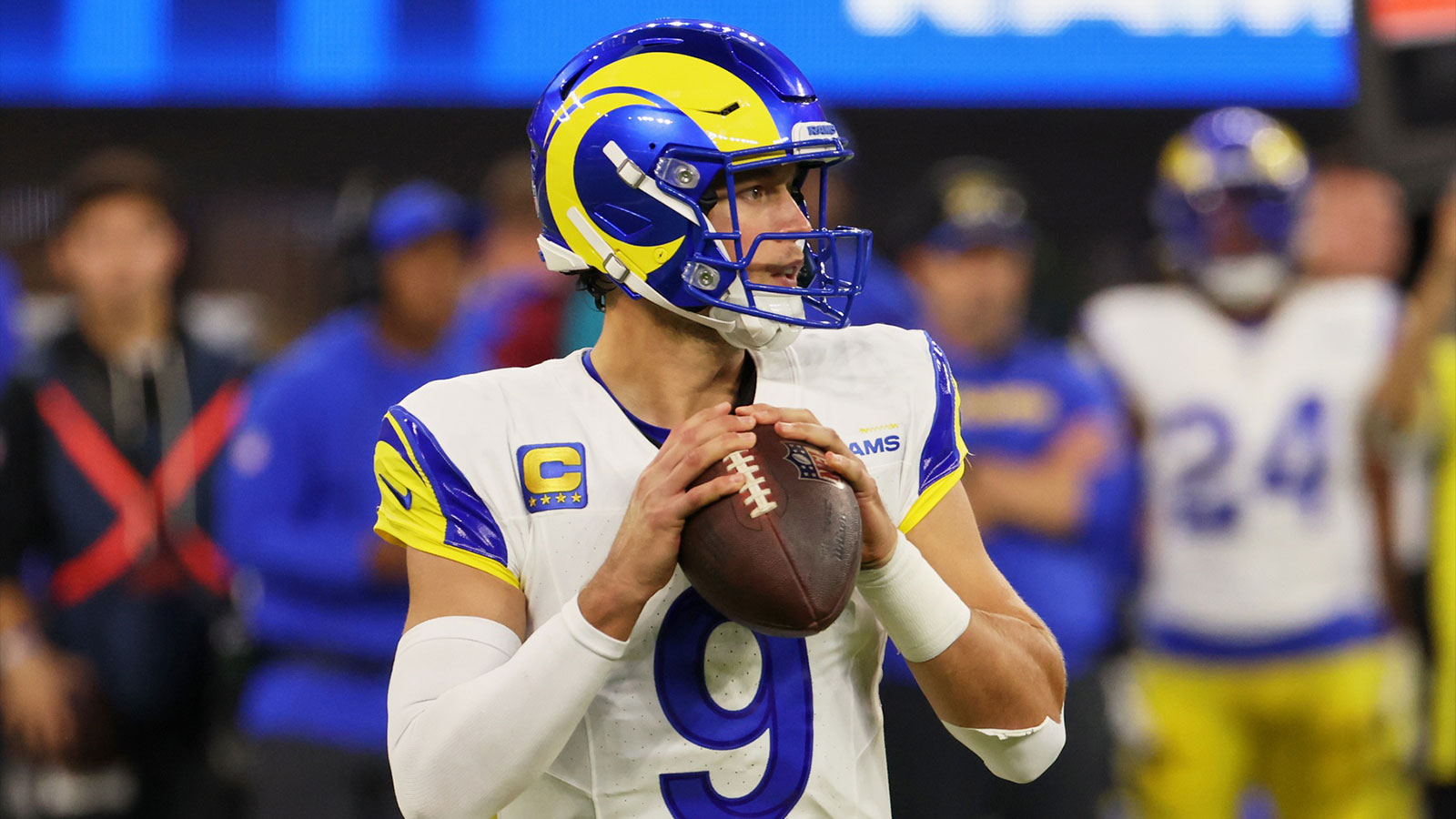 Los Angeles Rams quarterback Matthew Stafford (9) looks to pass the ball against the Tampa Bay Buccaneers during the second quarter at SoFi Stadium. 