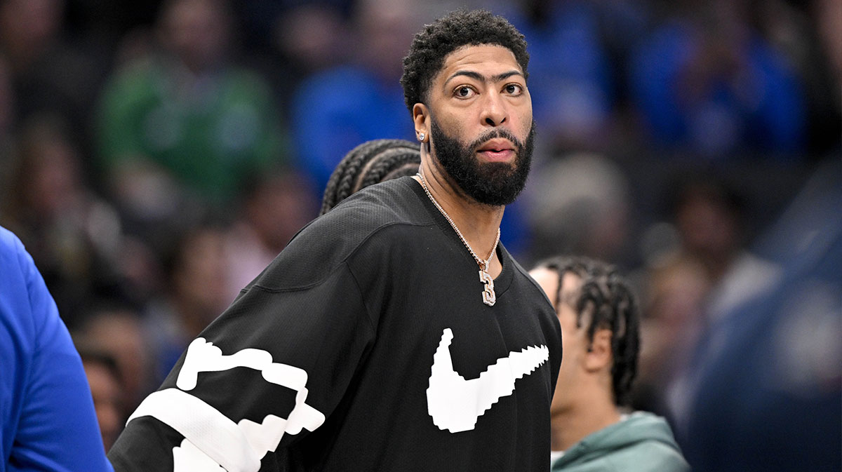 As Anthony Davis struggles in a lopsided 132-111 Thunder loss, new questions rise for the Mavericks’ shaken fanbase.