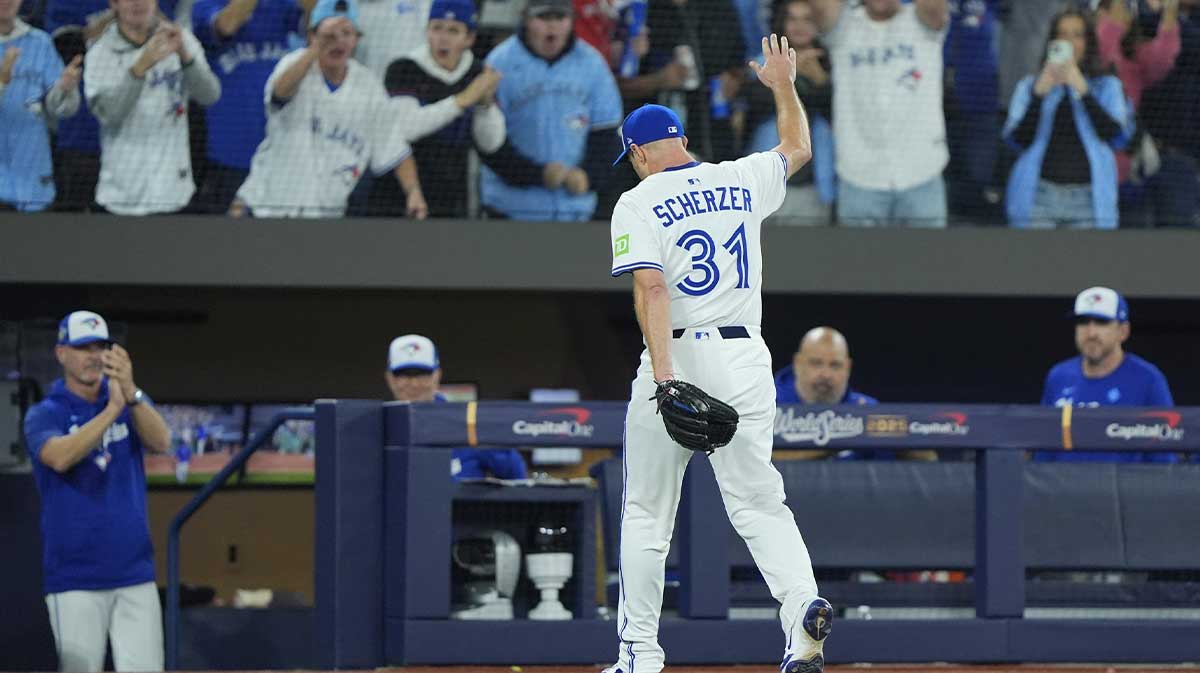 Toronto Blue Jays pitcher Max Scherzer (31) is relieved in the fifth inning against the Los Angeles Dodgers during game seven of the 2025 MLB World Series at Rogers Centre.
