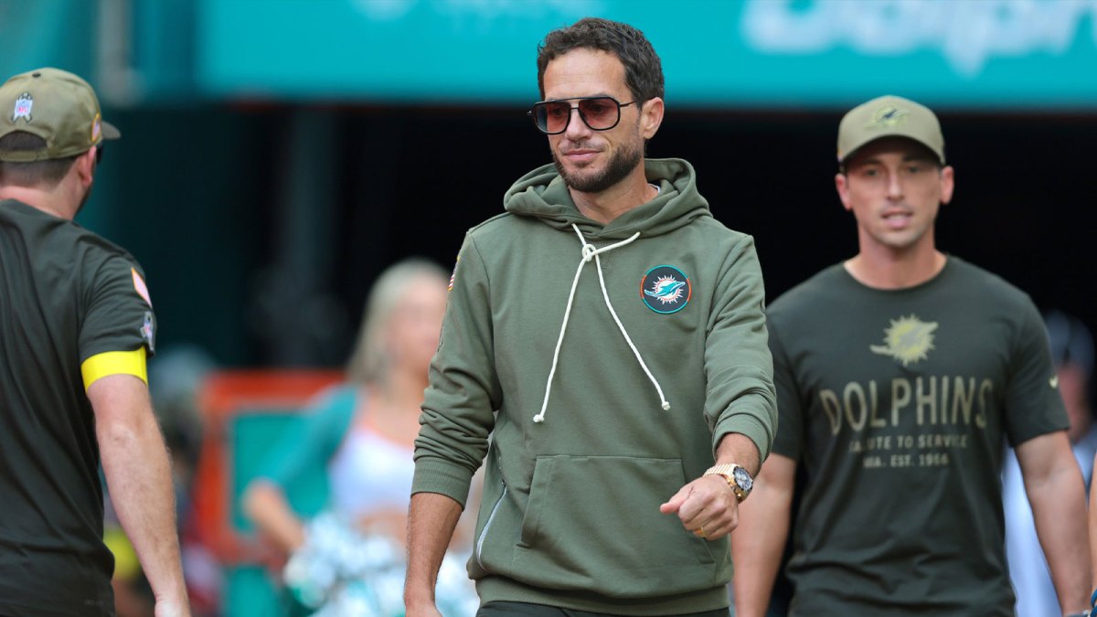 Miami Dolphins head coach Mike McDaniel before a game against the Buffalo Bills at Hard Rock Stadium.