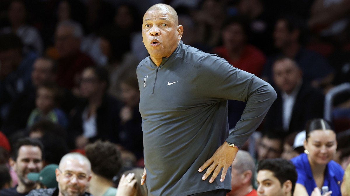Milwaukee Bucks head coach Doc Rivers reacts against the Miami Heat during the first half of an NBA Cup game at Kaseya Center. Mandatory Credit: Rhona Wise-Imagn Images