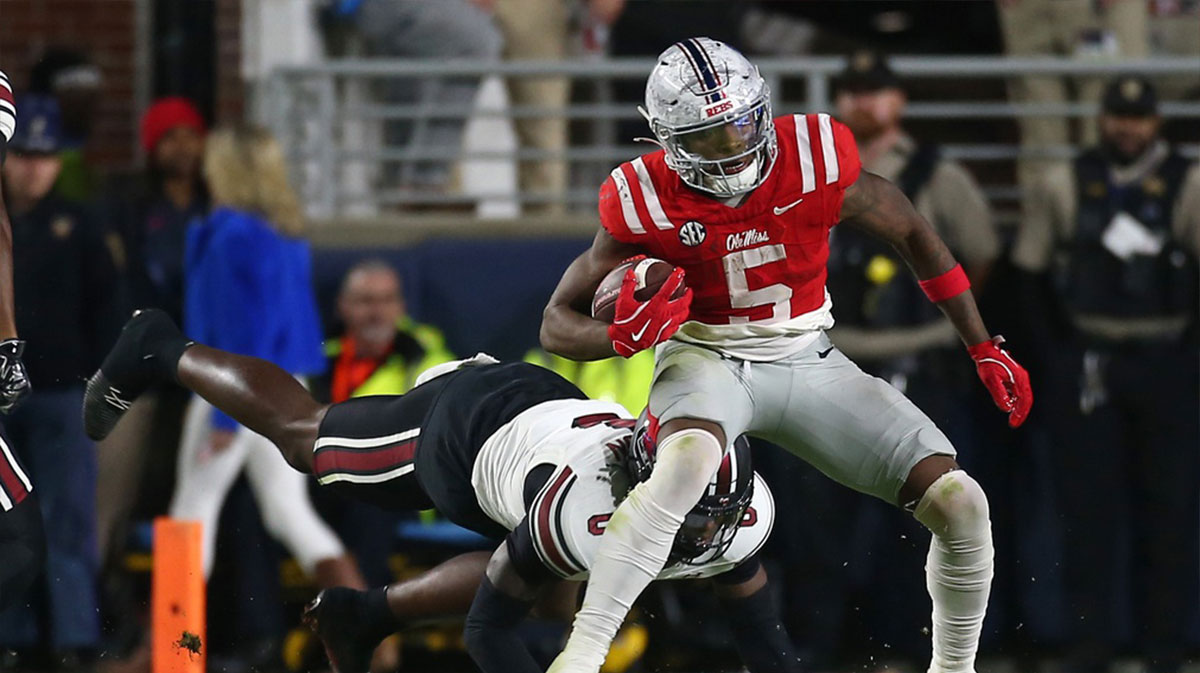 Mississippi Rebels running back Kewan Lacy (5) runs the ball during the second quarter against the South Carolina Gamecocks at Vaught-Hemingway Stadium.