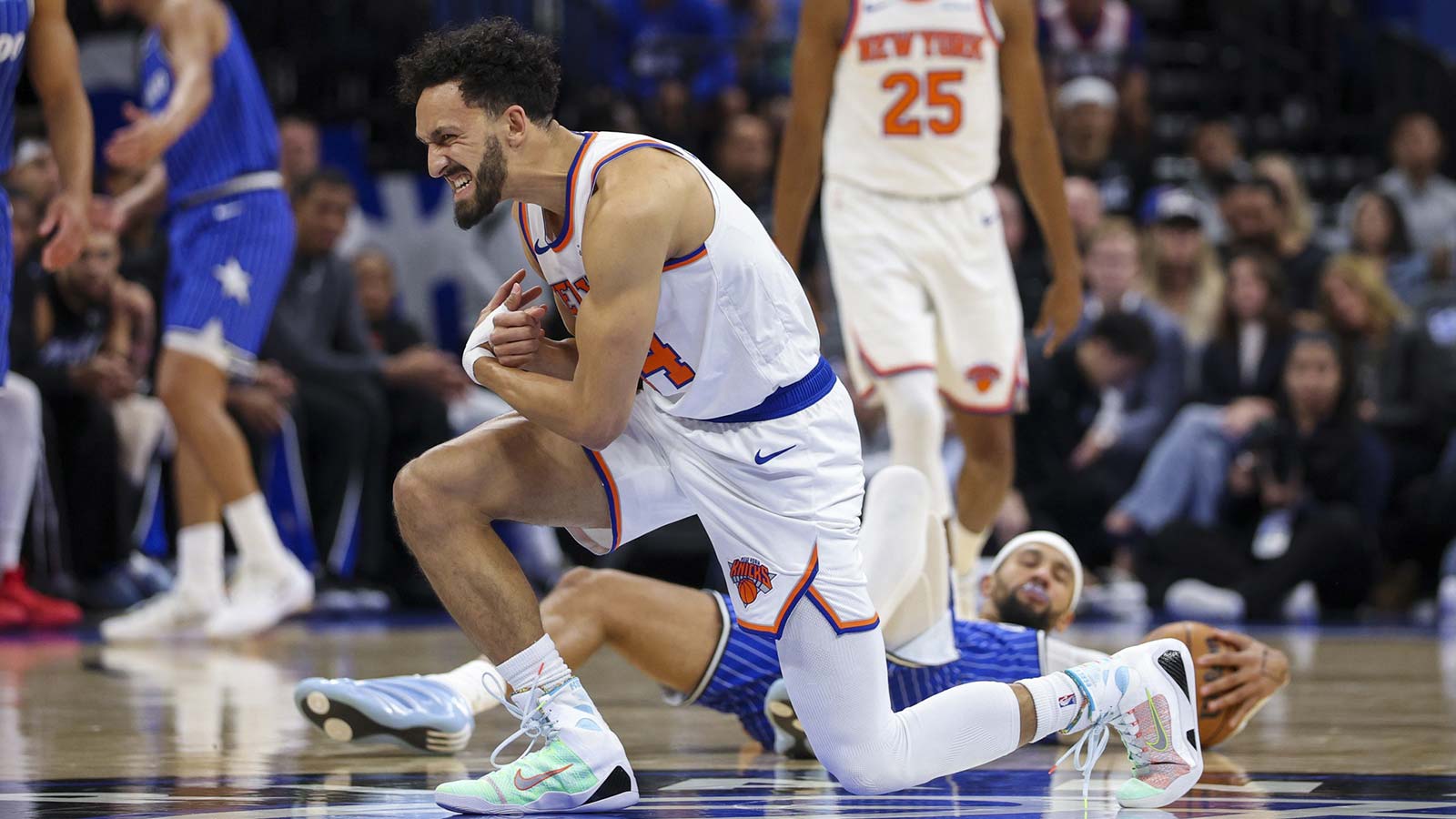Knicks’ depth hit with concerning Landry Shamet injury in loss to Magic