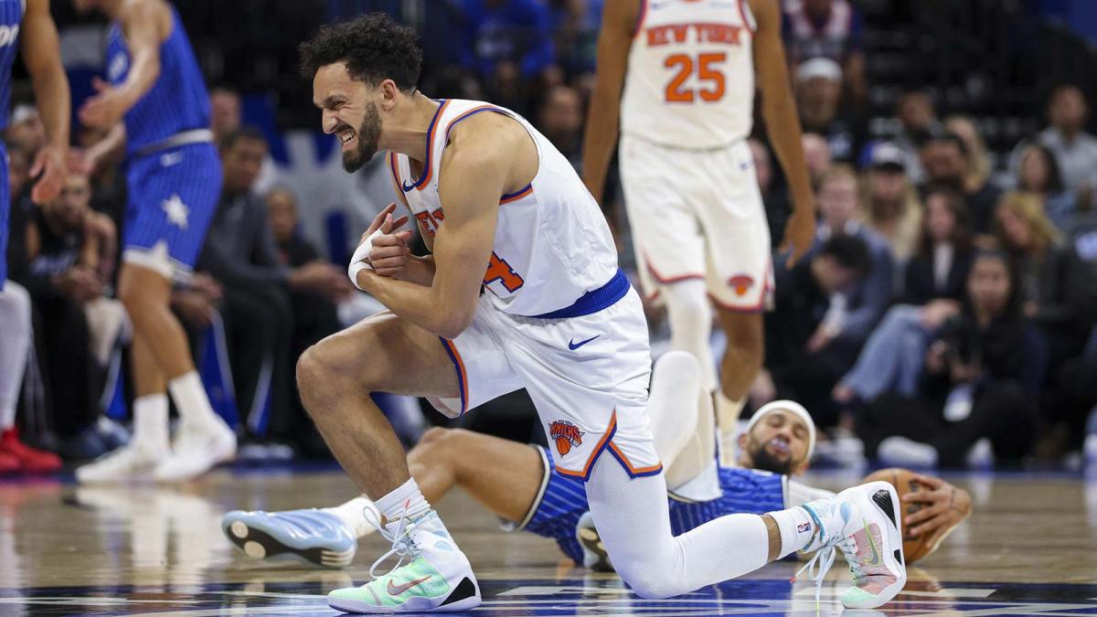 New York Knicks guard Landry Shamet (44) reacts after an injury against the Orlando Magic in the first quarter at Kia Center.