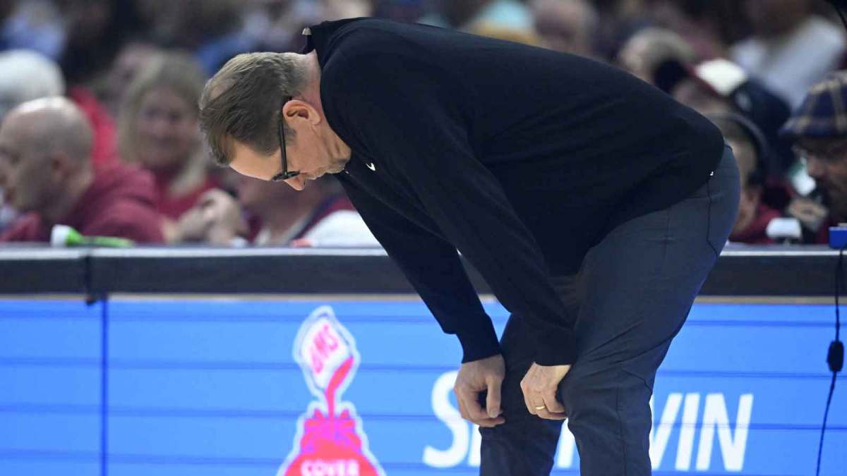 Philadelphia 76ers head coach Nick Nurse reacts in the first quarter against the Cleveland Cavaliers at Rocket Arena.