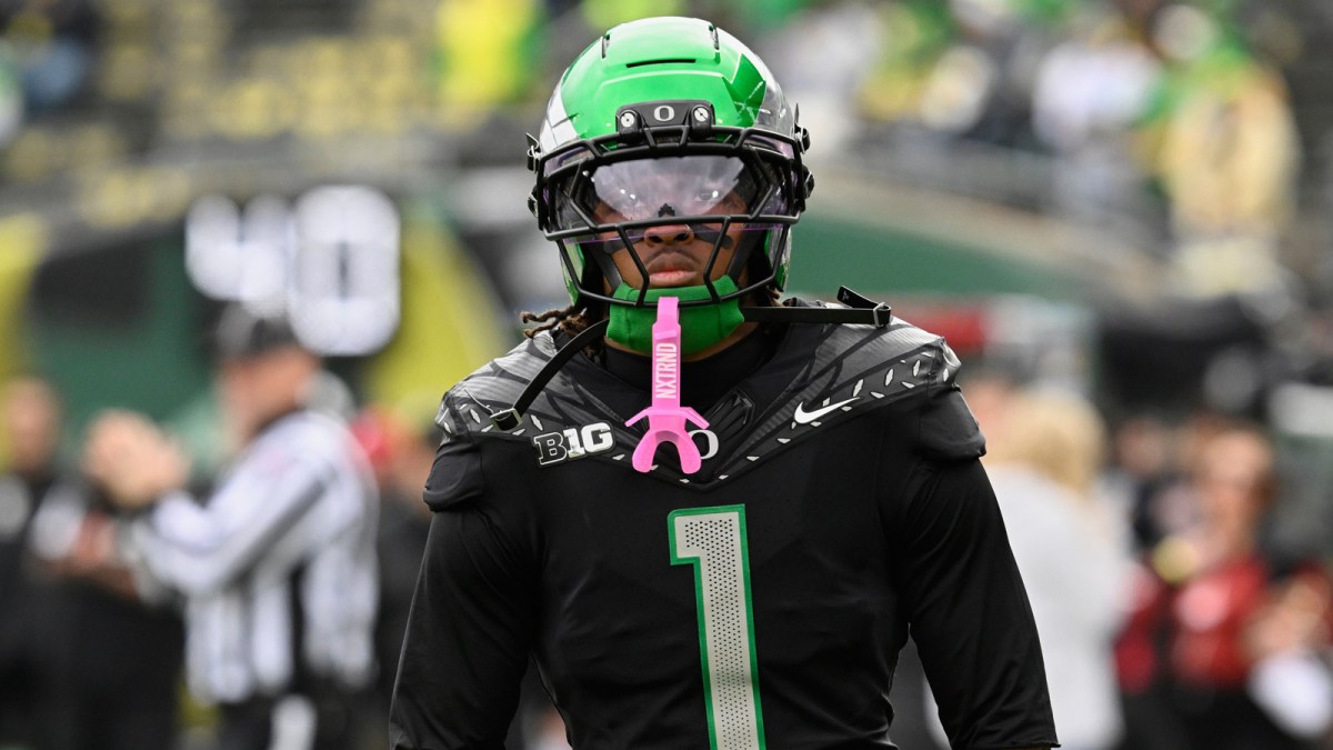 Oregon Ducks wide receiver Dakorien Moore (1) warms up before the game against the Indiana Hoosiers at Autzen Stadium.