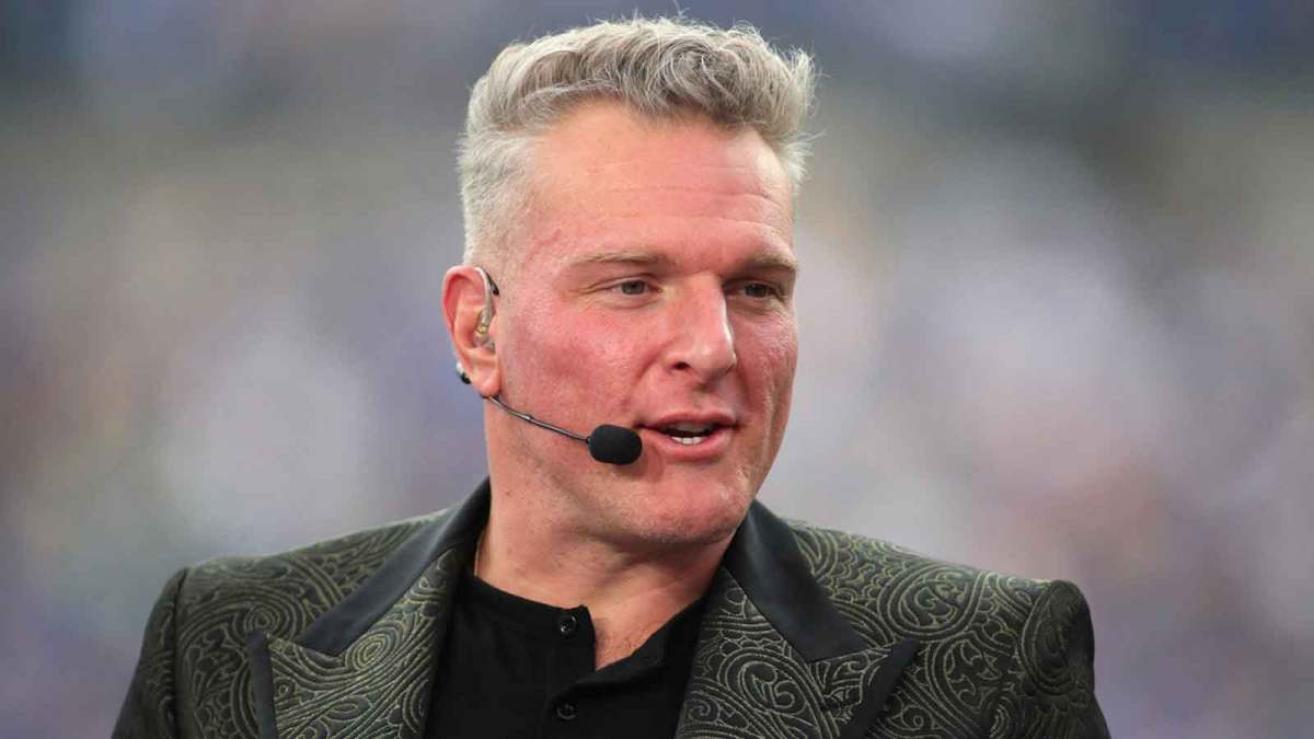 ESPN analyst Pat McAfee broadcasts live from the sidelines of Acrisure Stadium in Pittsburgh, PA prior to the start of the Pittsburgh Panthers vs Notre Dame Fighting Irish game.