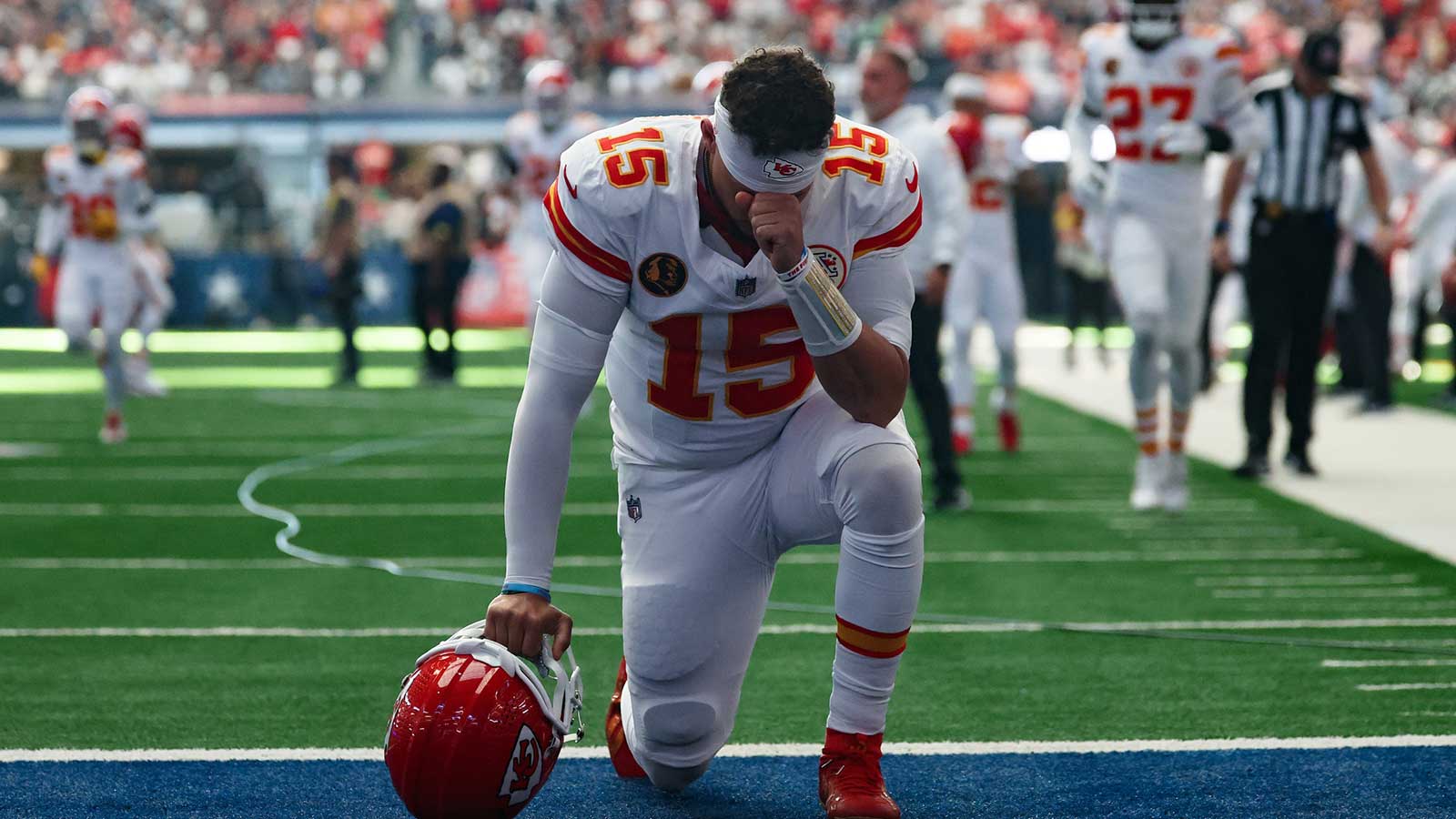 Chiefs’ Patrick Mahomes suffers career-first after heroic effort in Cowboys loss
