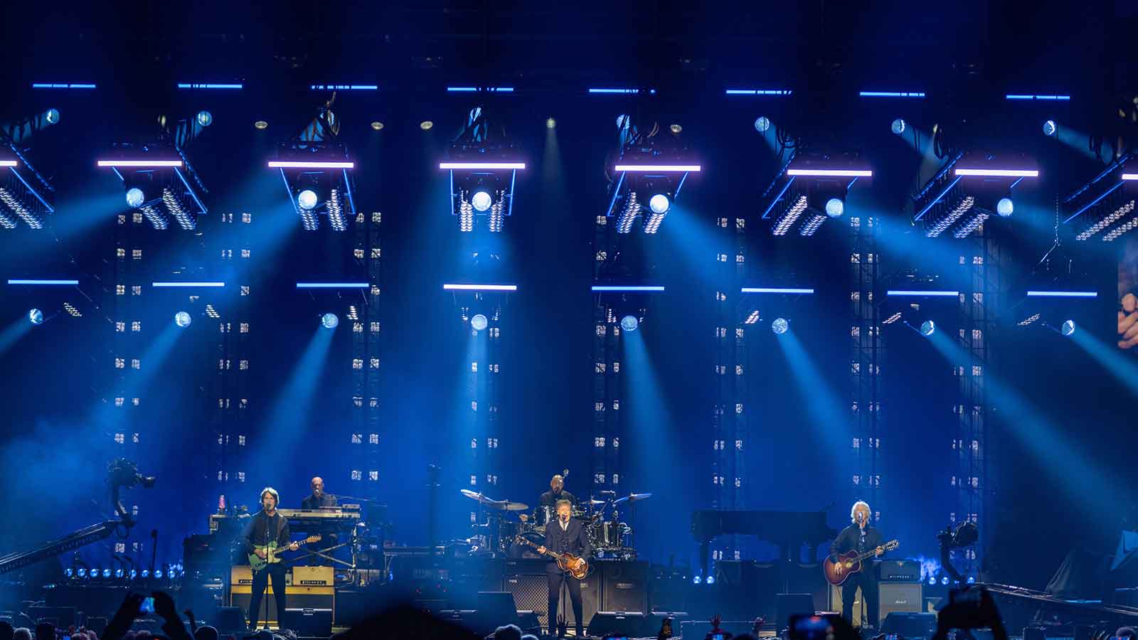 Paul McCartney and his touring band (L-R) Rusty Anderson, Paul "Wix" Wickens, Abe Laboriel Jr., and Brian Ray.