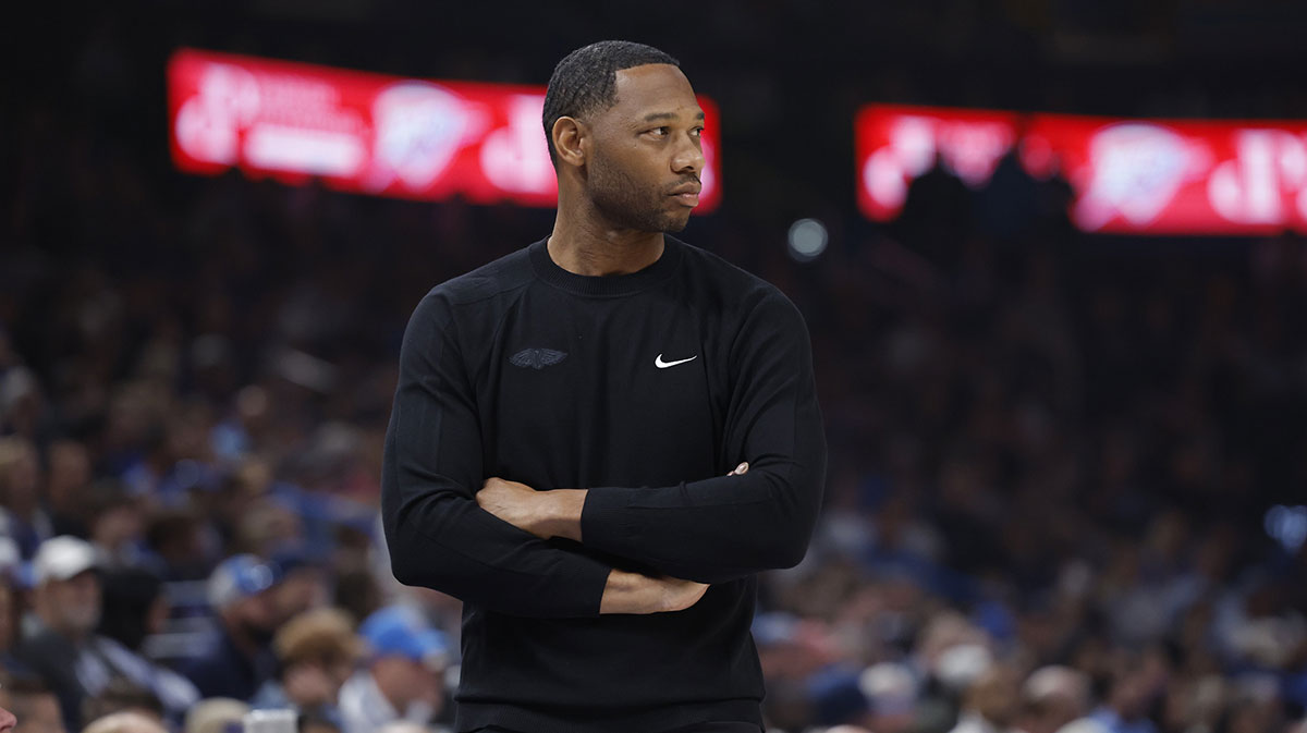 Pelicans HC Willie Green at practice as calls for firing hit all-time high