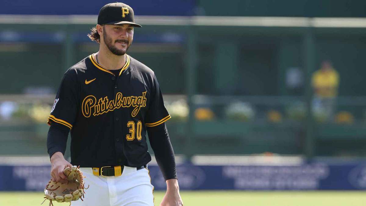 Pittsburgh Pirates pitcher Paul Skenes (30) walks in from the bullpen before the game against the Athletics at PNC Park.