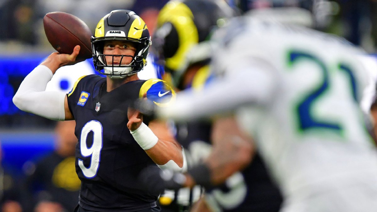 Los Angeles Rams quarterback Matthew Stafford (9) throws a pass during the second half against the Seattle Seahawks at SoFi Stadium.