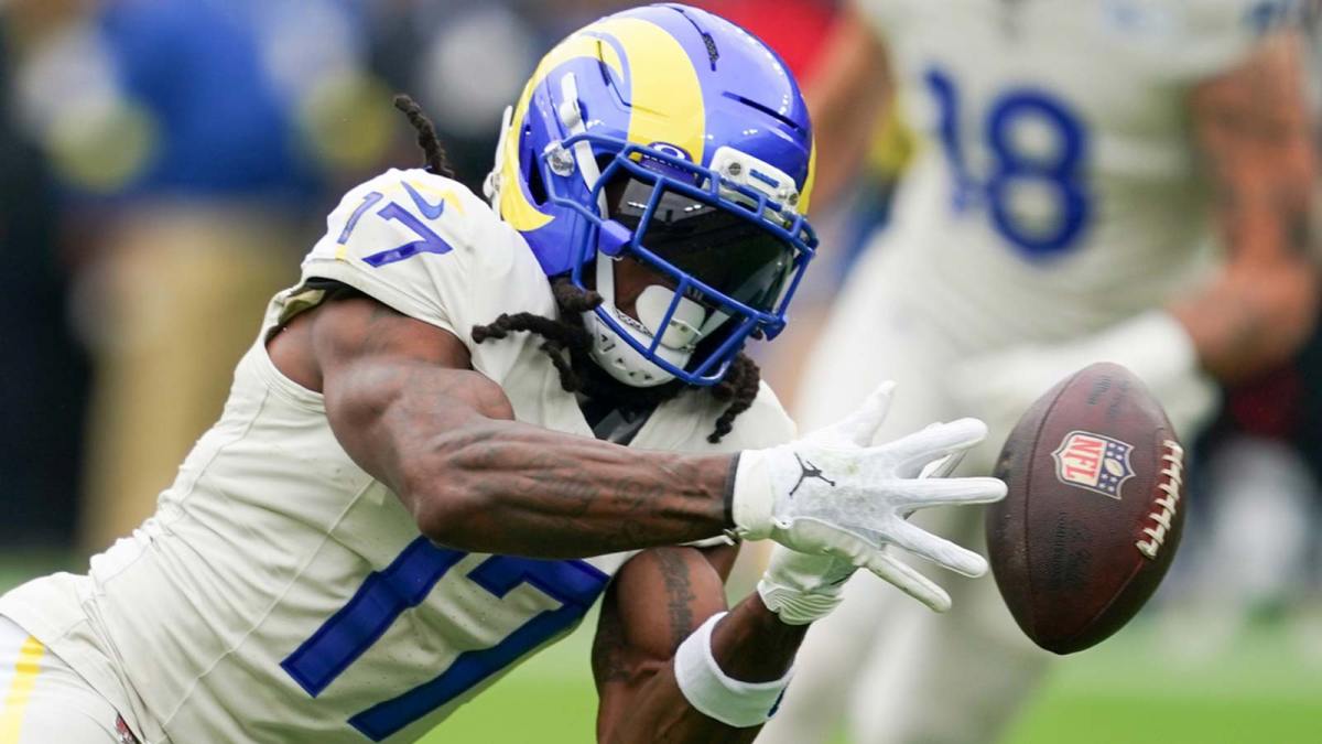 Los Angeles Rams wide receiver Davante Adams (17) is unable to make a reception against the Baltimore Ravens during the second quarter of the game at M&T Bank Stadium.