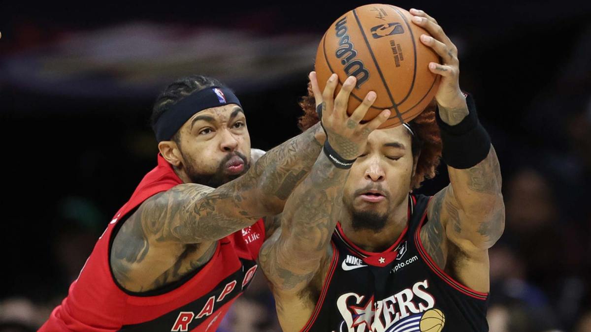 Raptors forward Brandon Ingram (3) fouls