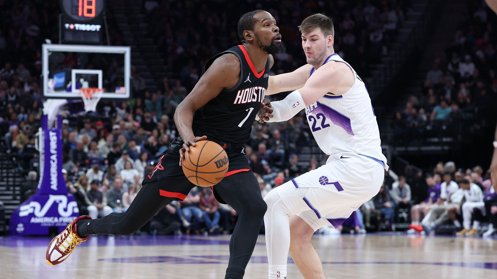 Rockets forward Kevin Durant (7) drives against Utah Jazz forward Kyle Filipowski (22) during the second half at Delta Center