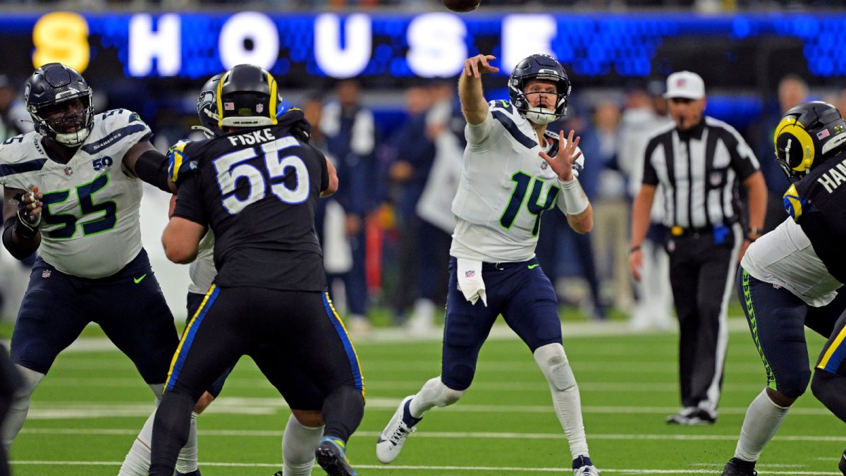 Nov 16, 2025; Inglewood, California, USA; Seattle Seahawks quarterback Sam Darnold (14) throws a pass during the second half against the Los Angeles Rams at SoFi Stadium. Mandatory Credit: Jayne Kamin-Oncea-Imagn Images