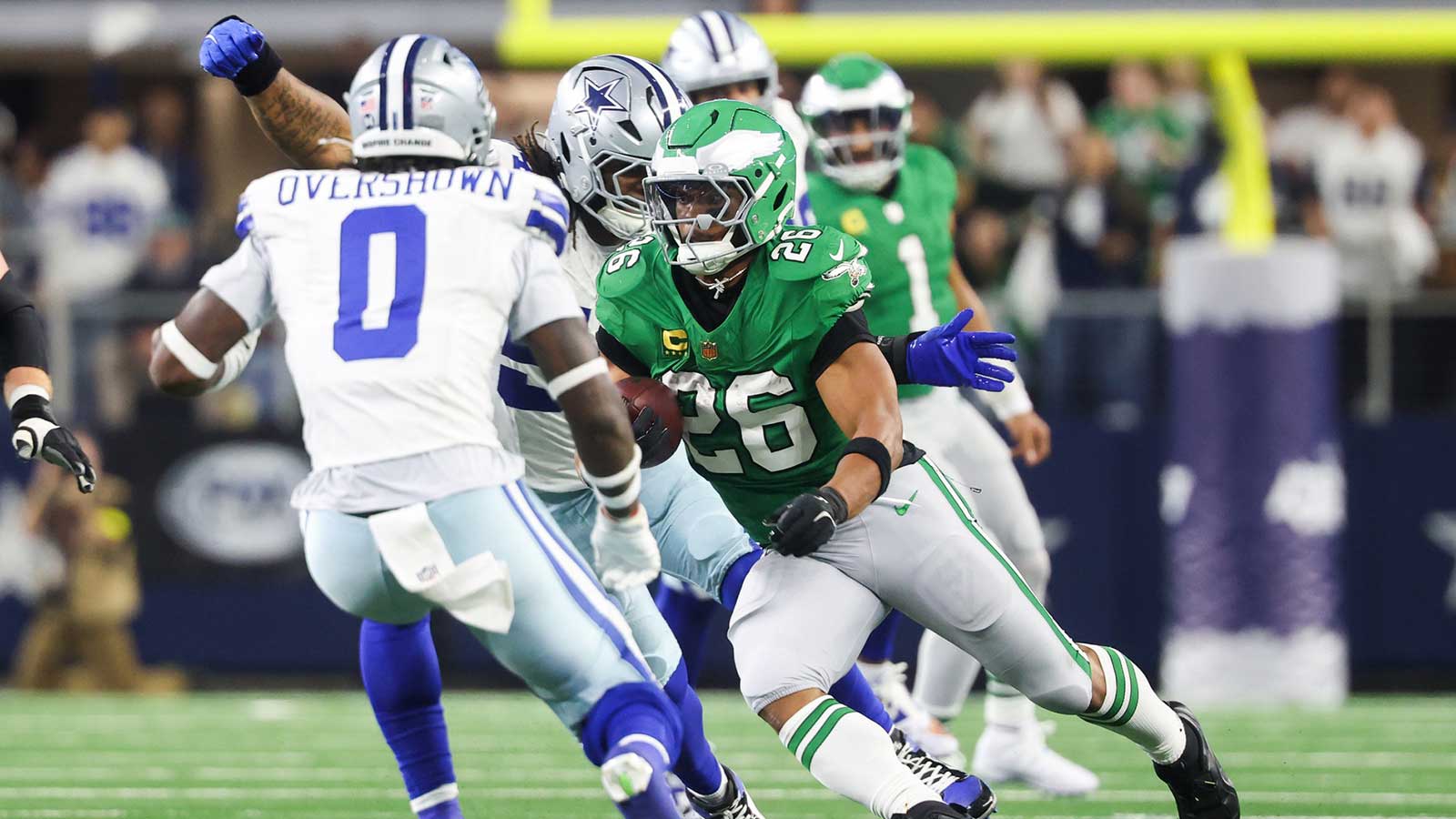 Eagles’ Saquon Barkley coughs up costly fumble amid bonkers Cowboys comeback